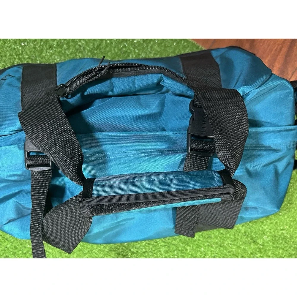 Vintage L.L. BEAN Duffle Bag Heavy Canvas Gym Bag Travel Carry On Weekender.